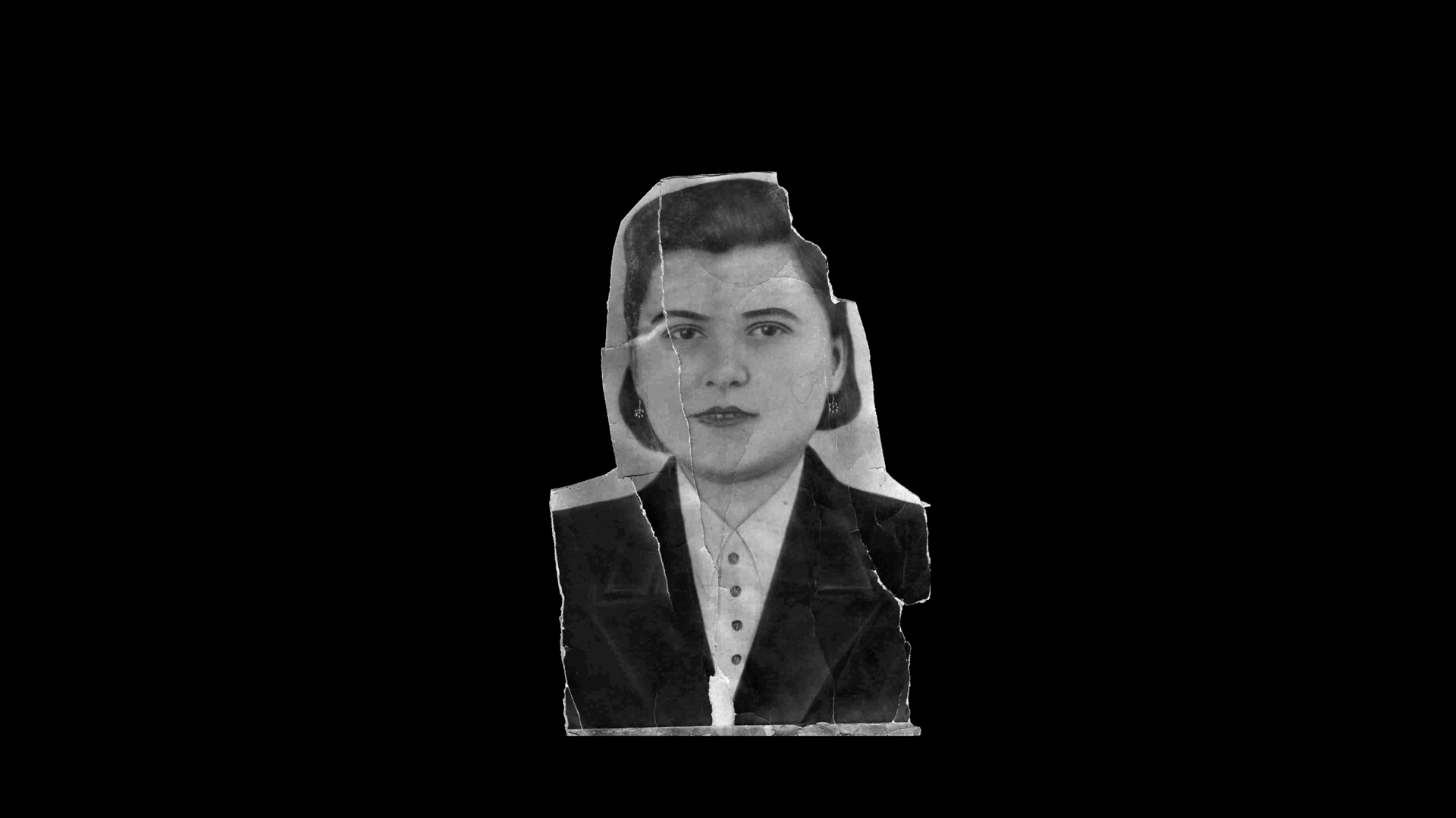 zerknittertes schwarz-weiß Foto von Vera Bessan